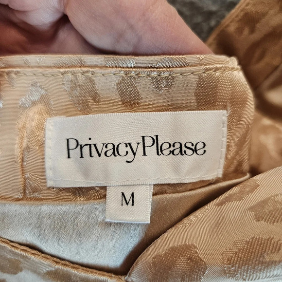 Privacy Please Womens Mini Dress Sz M Ella Beige Subtle Leopard Print - Picture 9 of 13